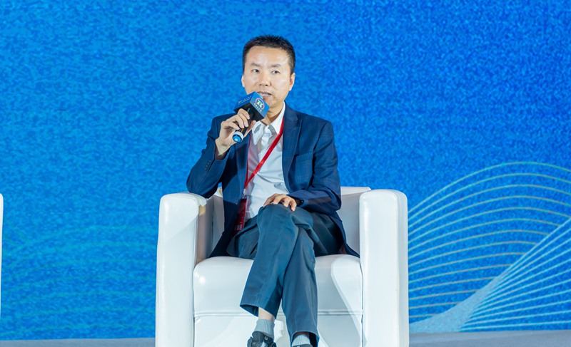 中欧瑞博董事长、投资总监吴伟志参加圆桌论坛_副本.jpg