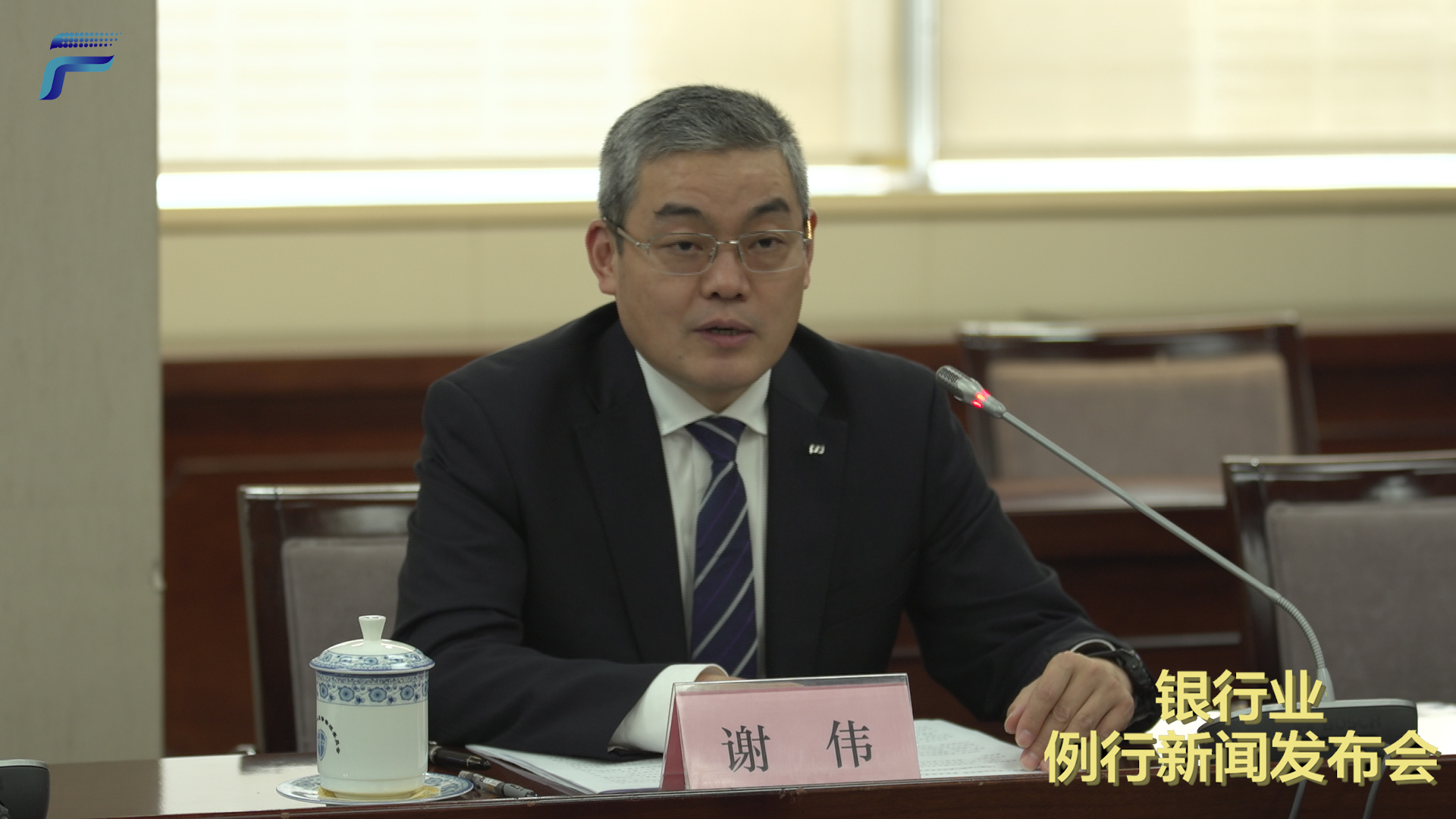 �ַ����У������������������������½�