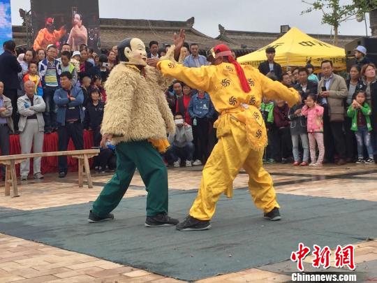 �������лƺӹ���������Ļ����ν��Խڴ���������