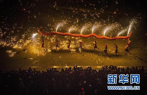 #(经济)(5)春节假期全国接待游客超3亿人次