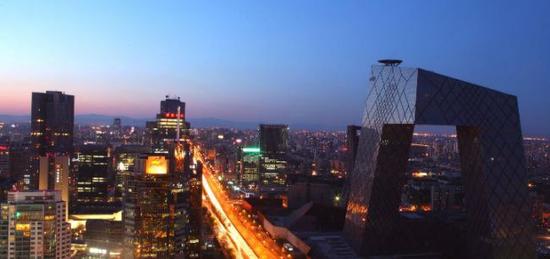 《北京有2000万人假装在生活》作者:我道歉