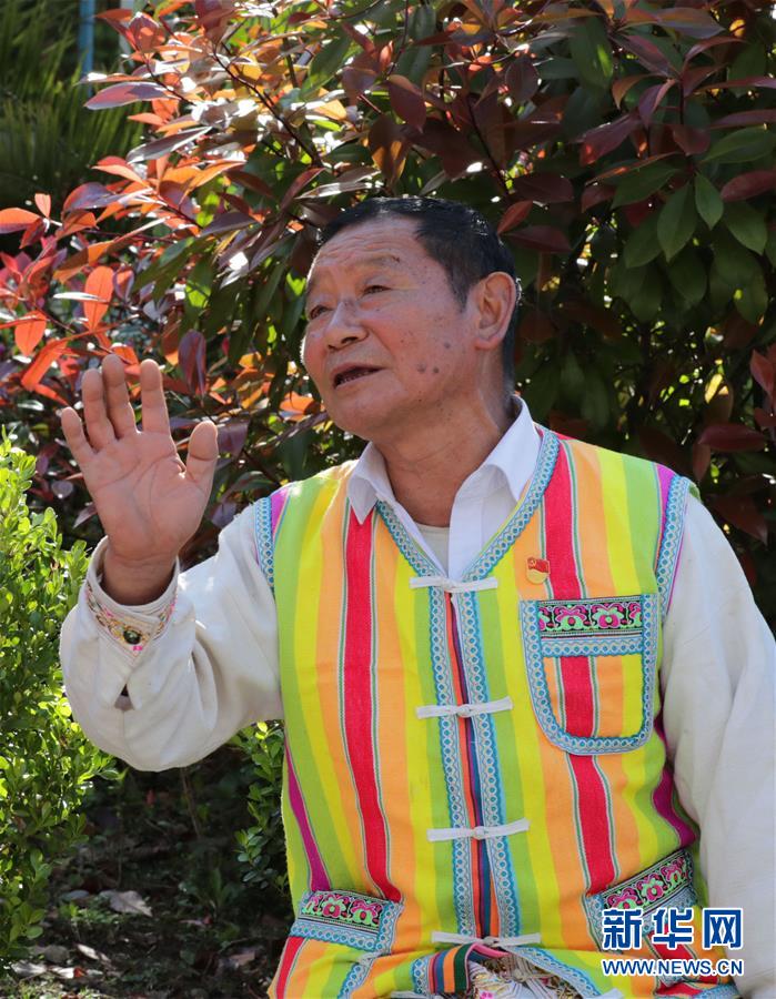 ��ϰ��ƽ��С�����¡�ͼ�Ļ�������5�����Һ����ε�һ���£������������Ǳ���һ���⡱����ϰ��ƽ����ƶ����Ĺ���