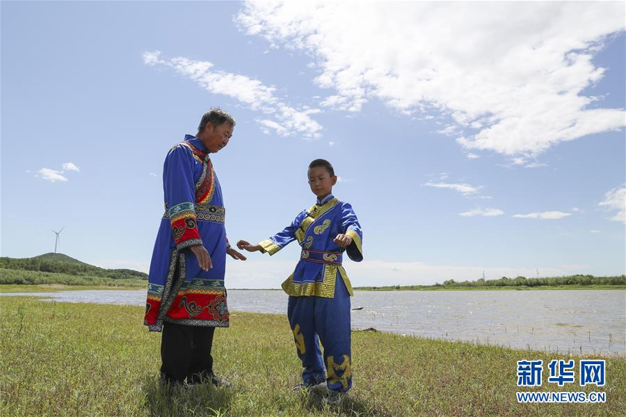 ���ȵ��ʱ����������ǵ�С�����ͼ�Ļ�������3����û���������꿰����������֡��ﻰС��֮��