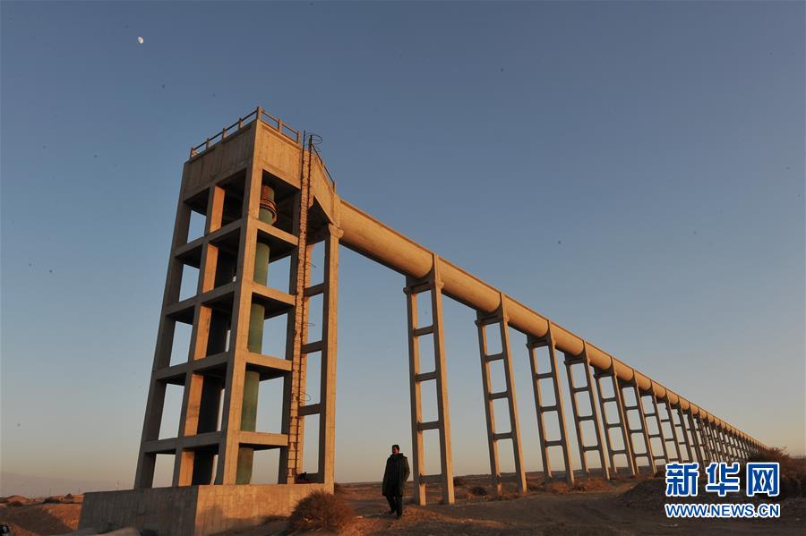 (新华全媒头条·走向我们的小康生活·图文互动)(5)23万人的命运转折——我国最大易地生态移民安置区的脱贫密码