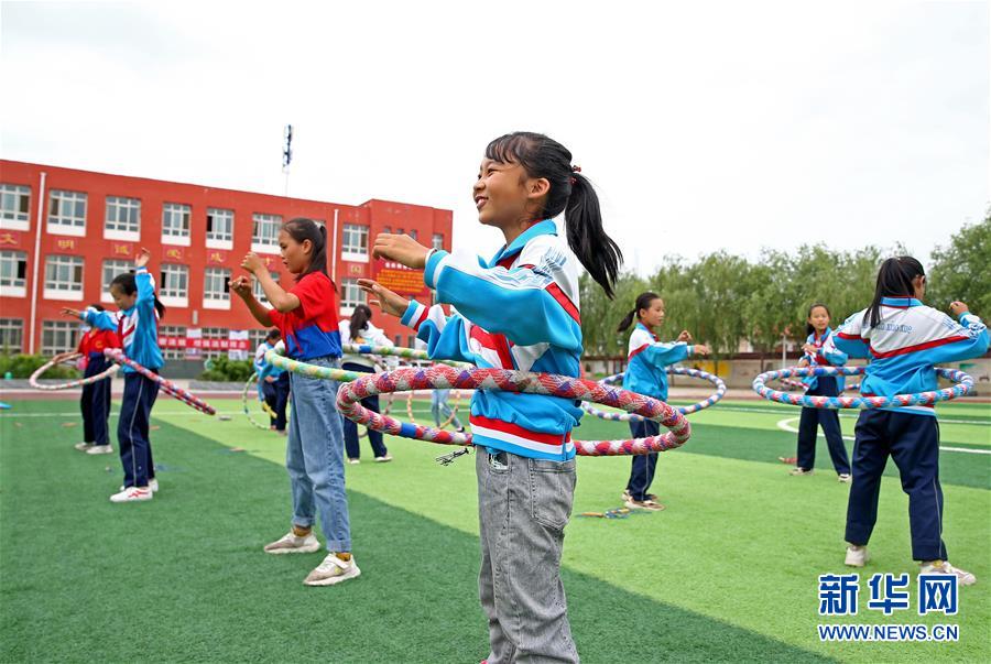 (新华全媒头条·走向我们的小康生活·图文互动)(14)23万人的命运转折——我国最大易地生态移民安置区的脱贫密码