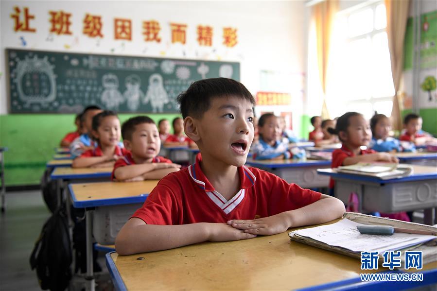 (新华全媒头条·走向我们的小康生活·图文互动)(16)23万人的命运转折——我国最大易地生态移民安置区的脱贫密码